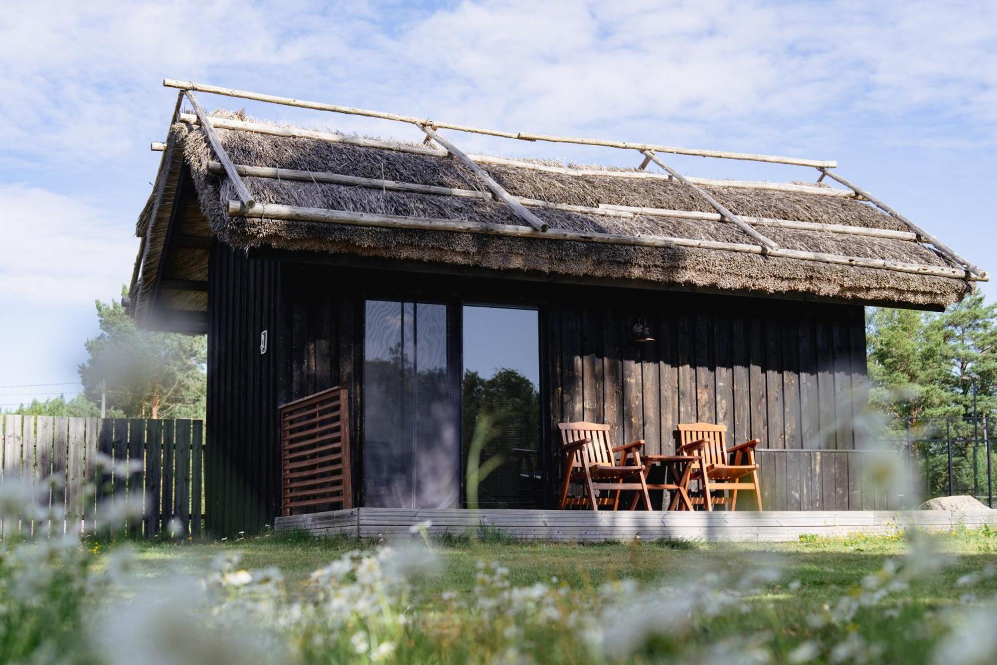 Peterzens Boathouse Villa Laupunen Exterior photo